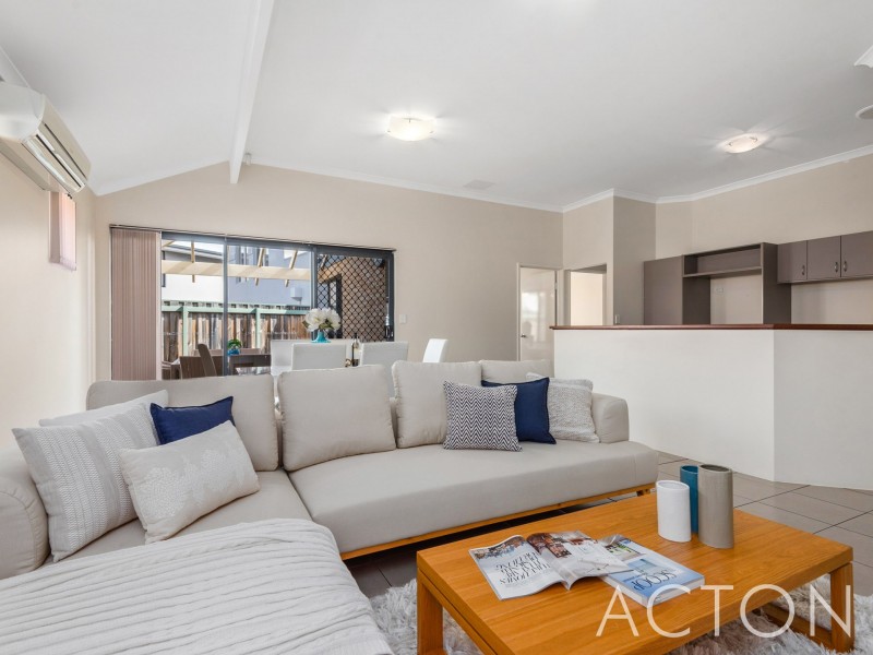 4/291 Flinders Street, Nollamara WA 6061