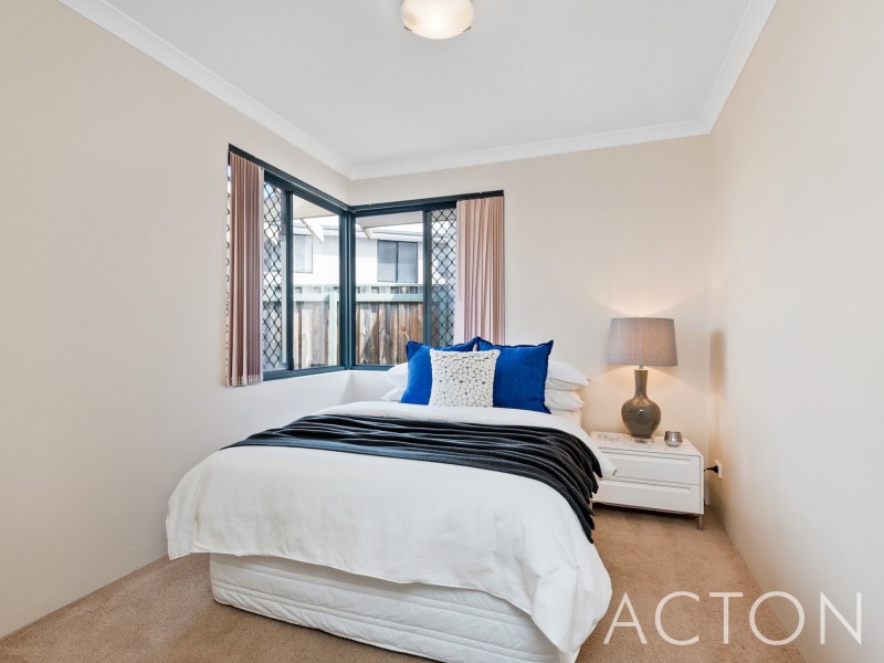 4/291 Flinders Street, Nollamara WA 6061