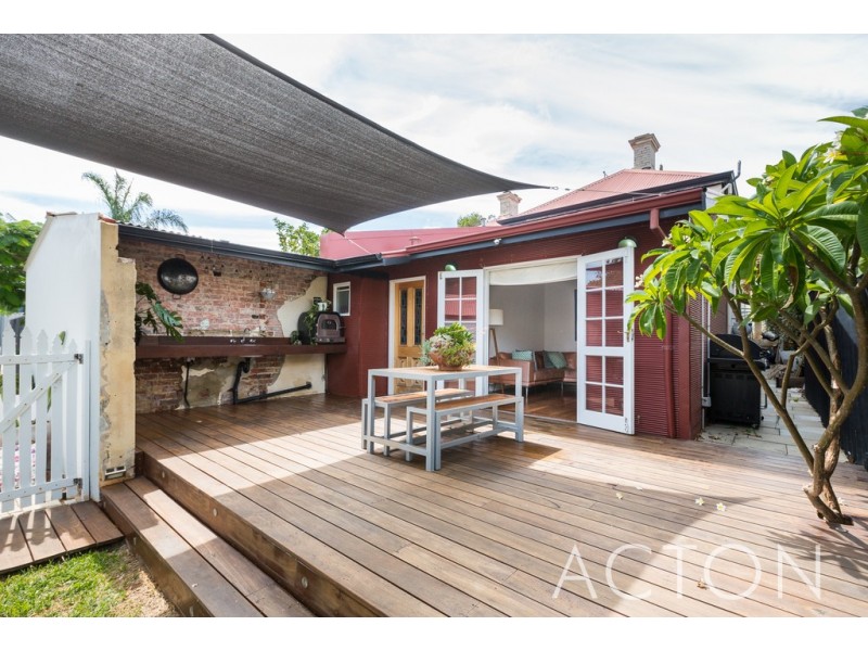 7 Foulkes Lane, Cottesloe WA 6011