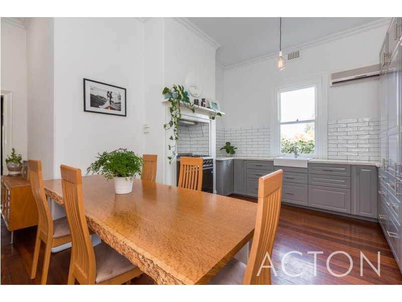 7 Foulkes Lane, Cottesloe WA 6011