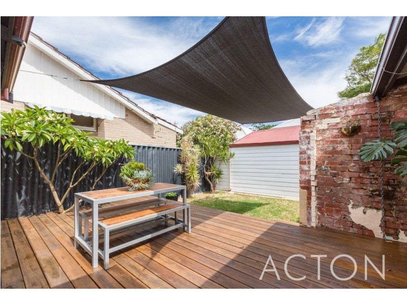 7 Foulkes Lane, Cottesloe WA 6011