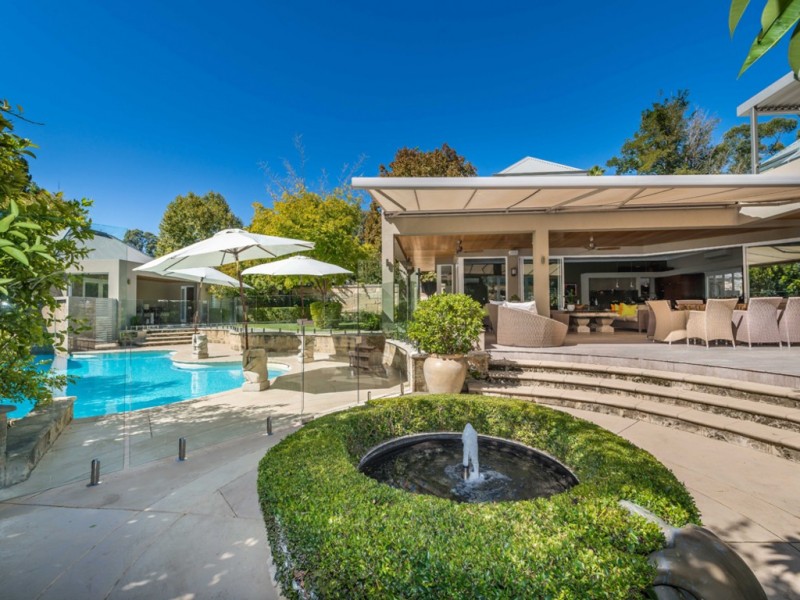 1 Riley Road, Claremont WA 6010