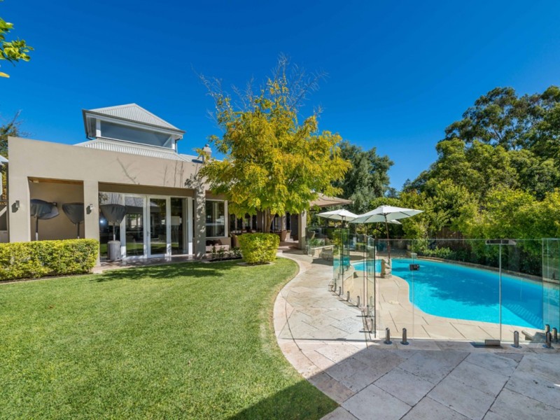 1 Riley Road, Claremont WA 6010