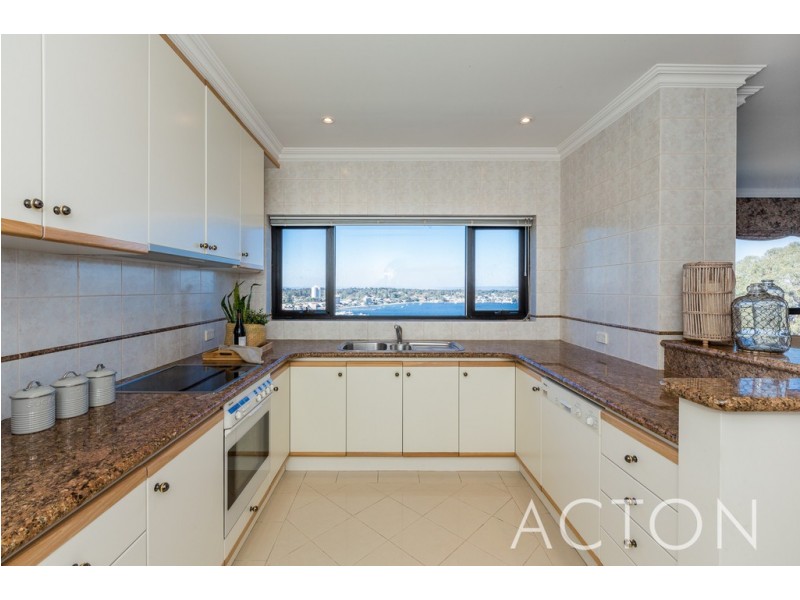 4/2 Bindaring Parade, Claremont WA 6010
