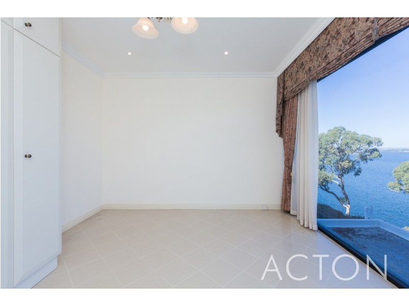 4/2 Bindaring Parade, Claremont WA 6010