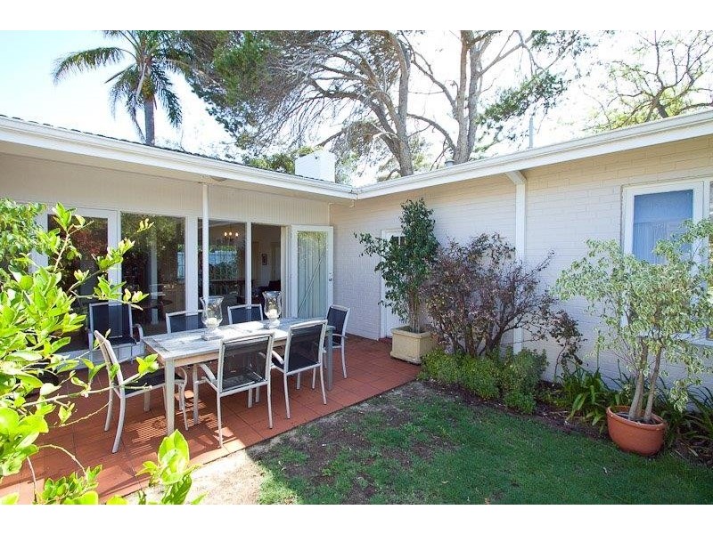 42 Johnston Street, Peppermint Grove WA 6011