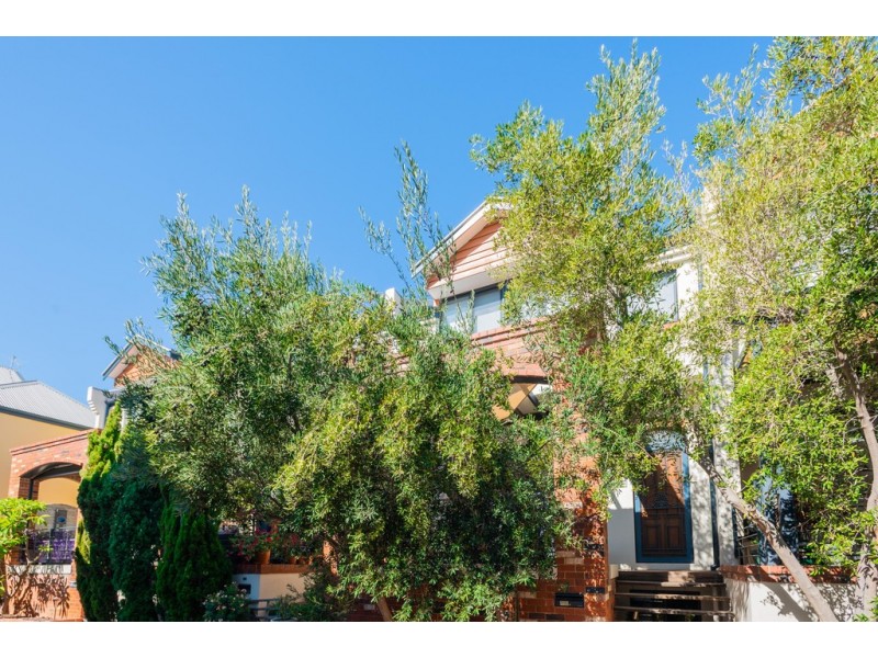 9/4 Hicks Street, North Fremantle WA 6159