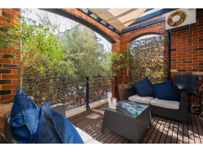 9/4 Hicks Street, North Fremantle WA 6159