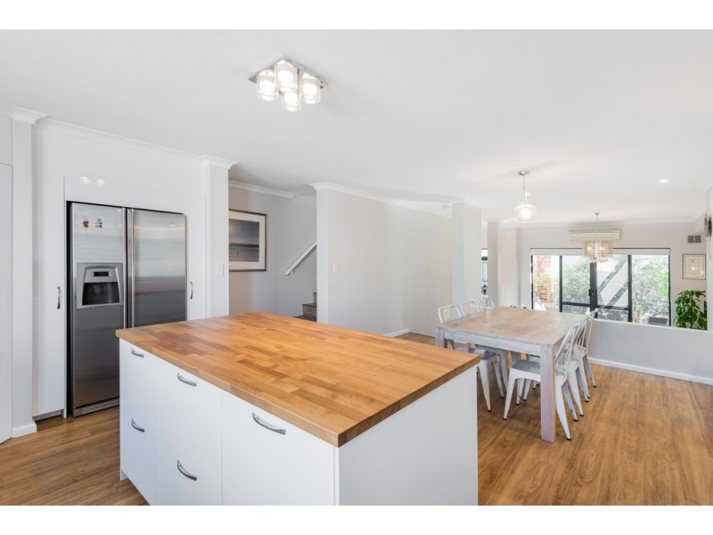 9/4 Hicks Street, North Fremantle WA 6159