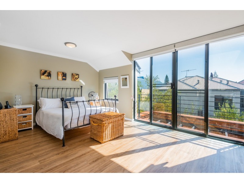 9/4 Hicks Street, North Fremantle WA 6159