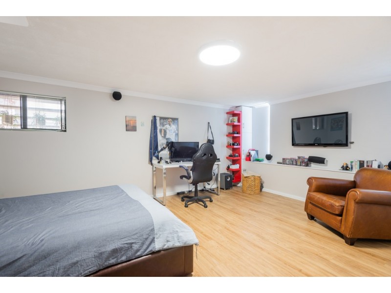 9/4 Hicks Street, North Fremantle WA 6159