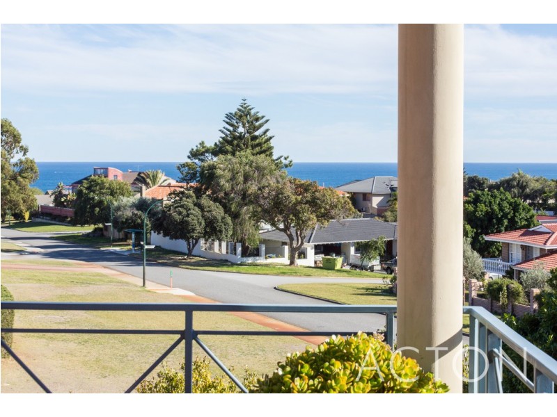 10 Asten Road, City Beach WA 6015