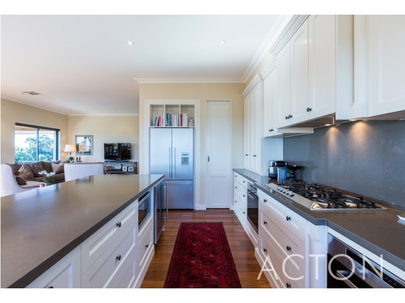 10 Asten Road, City Beach WA 6015