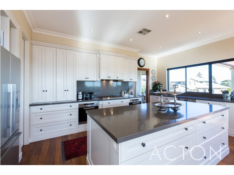 10 Asten Road, City Beach WA 6015