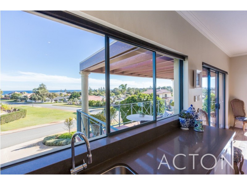 10 Asten Road, City Beach WA 6015
