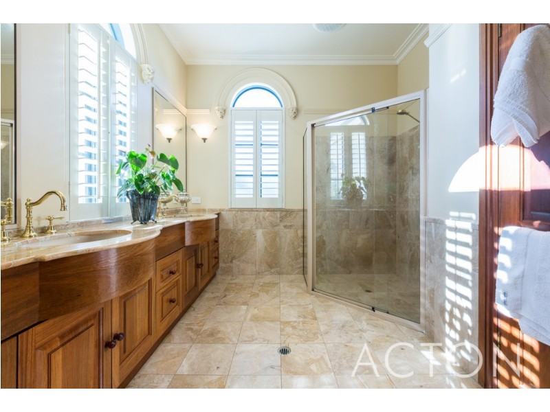 10 Asten Road, City Beach WA 6015