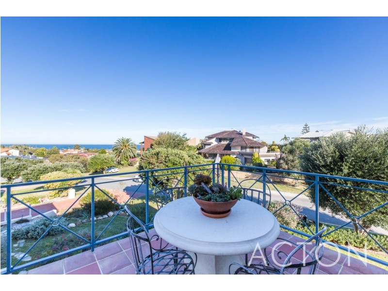 10 Asten Road, City Beach WA 6015