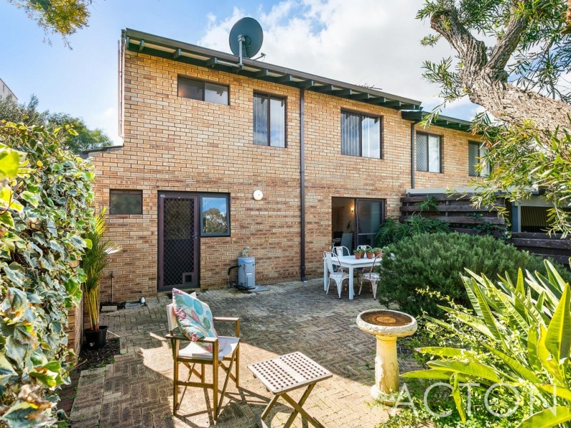 32 Mount Street, Claremont WA 6010