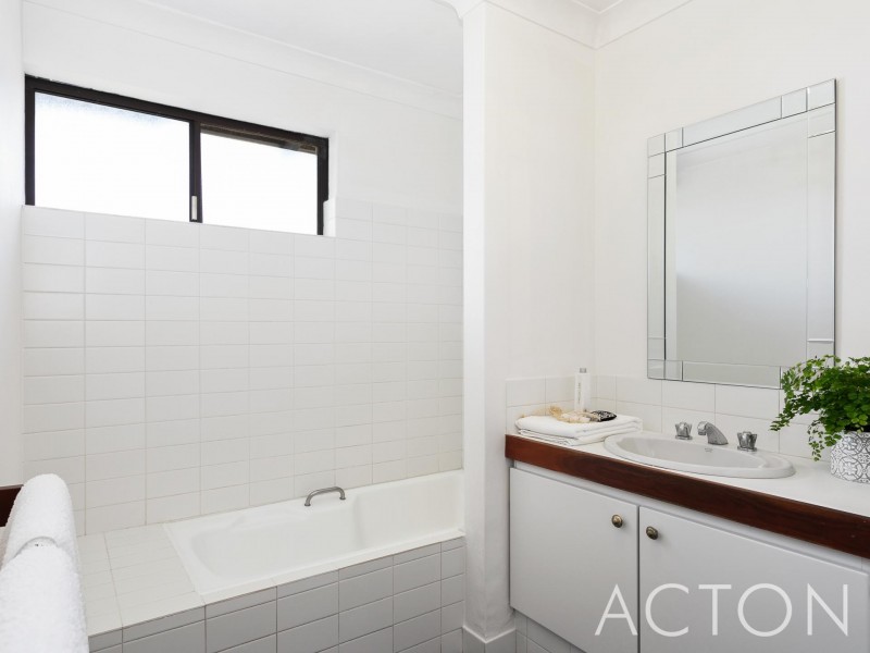 32 Mount Street, Claremont WA 6010