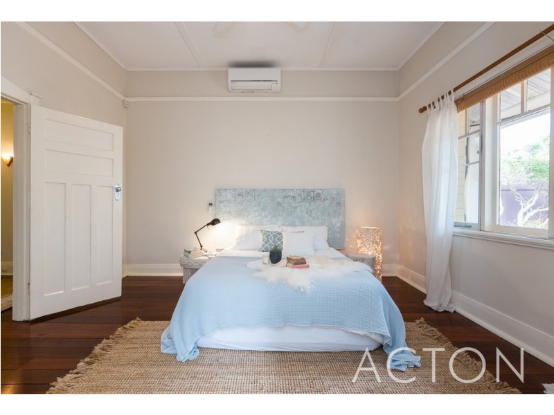 8 Loftus Street, Nedlands WA 6009