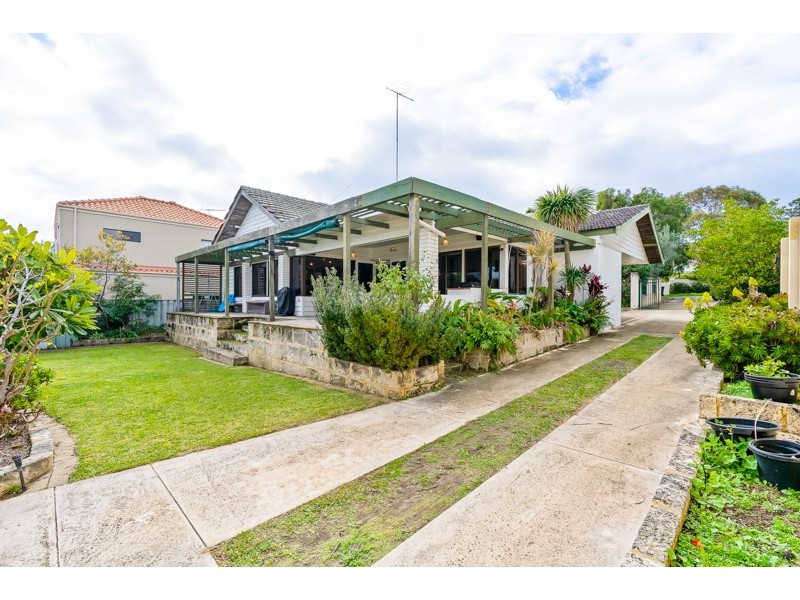 11 Salisbury Street, Cottesloe WA 6011