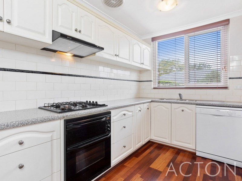 30 Harris Street, Bicton WA 6157