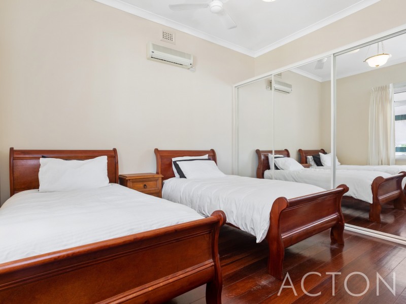 30 Harris Street, Bicton WA 6157