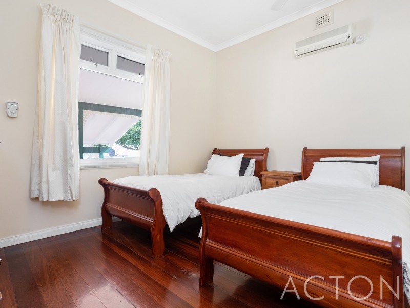 30 Harris Street, Bicton WA 6157