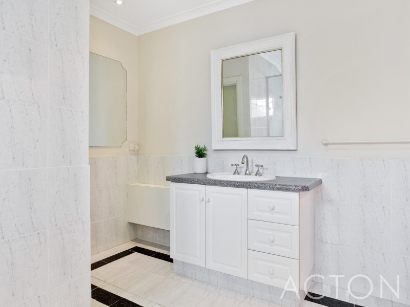 30 Harris Street, Bicton WA 6157