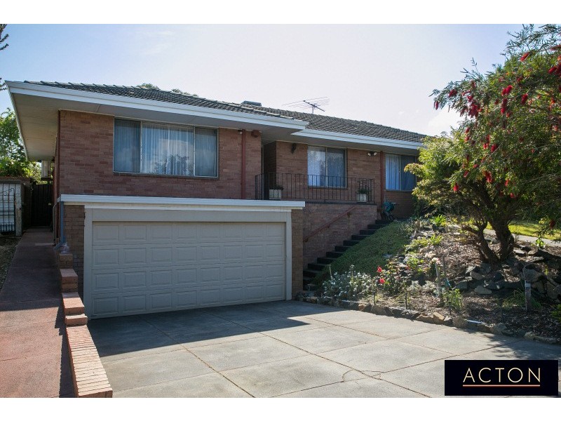8 Challenger Parade, City Beach WA 6015