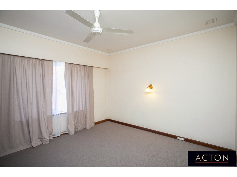 8 Challenger Parade, City Beach WA 6015