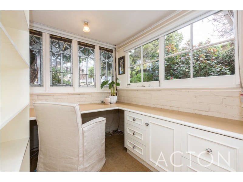 8 Loftus Street, Nedlands WA 6009