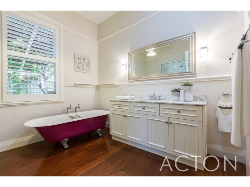 8 Loftus Street, Nedlands WA 6009