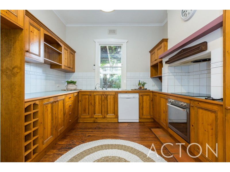 8 Loftus Street, Nedlands WA 6009