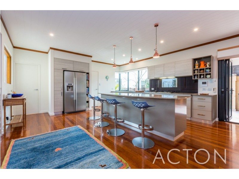 4A Beach Street, Cottesloe WA 6011