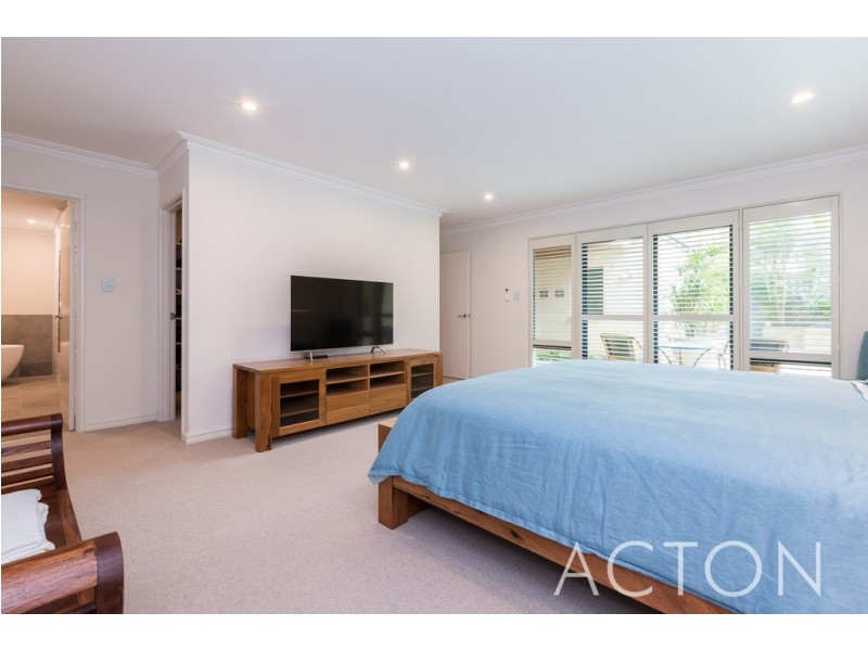 4A Beach Street, Cottesloe WA 6011