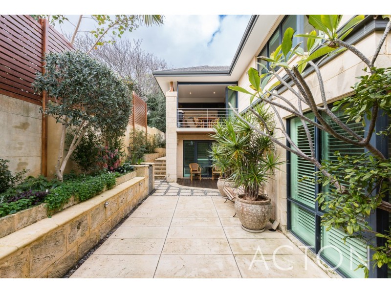4A Beach Street, Cottesloe WA 6011