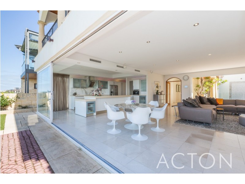 30 Hutchinson Avenue, Mosman Park WA 6012