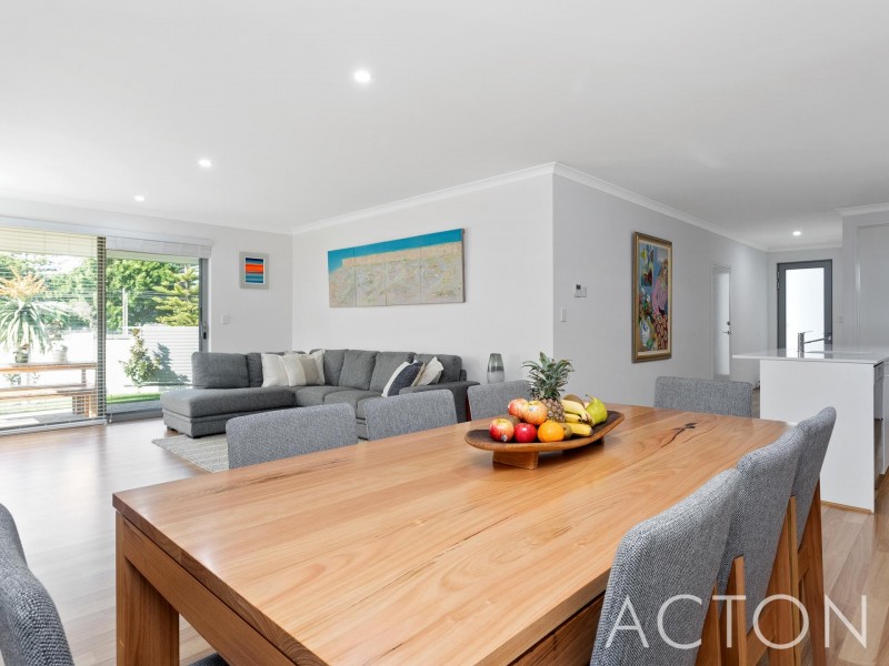 215 Curtin Avenue, Cottesloe WA 6011