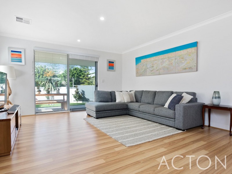 215 Curtin Avenue, Cottesloe WA 6011