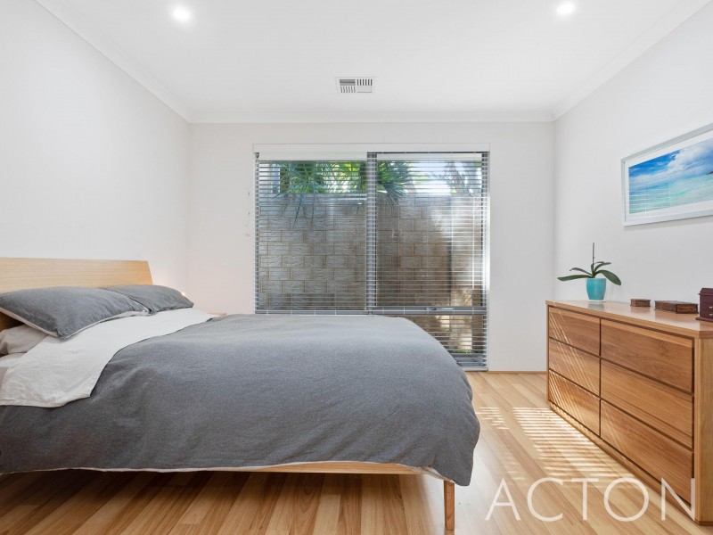 215 Curtin Avenue, Cottesloe WA 6011