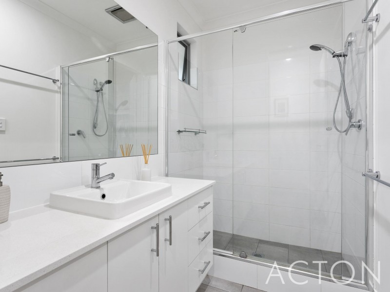 215 Curtin Avenue, Cottesloe WA 6011