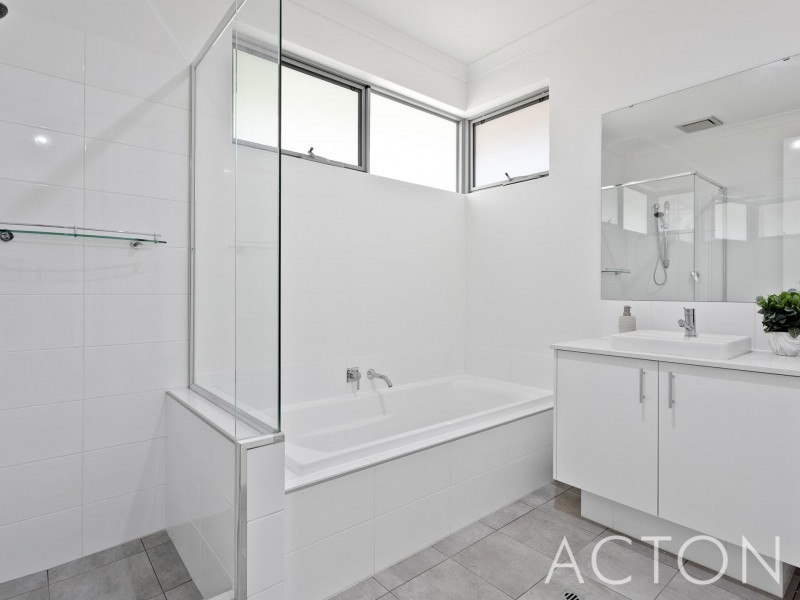 215 Curtin Avenue, Cottesloe WA 6011