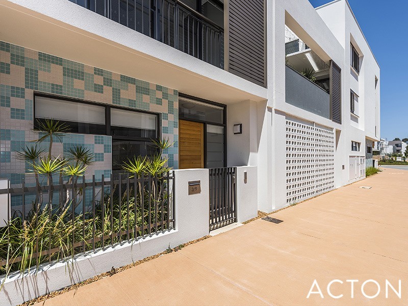 3/9 Athletes Parade, Floreat WA 6014