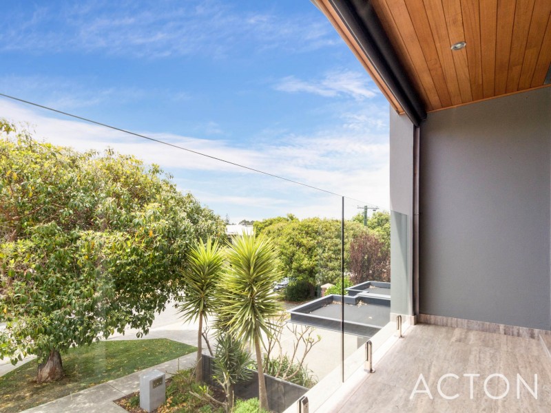 221A Herbert Street, Doubleview WA 6018