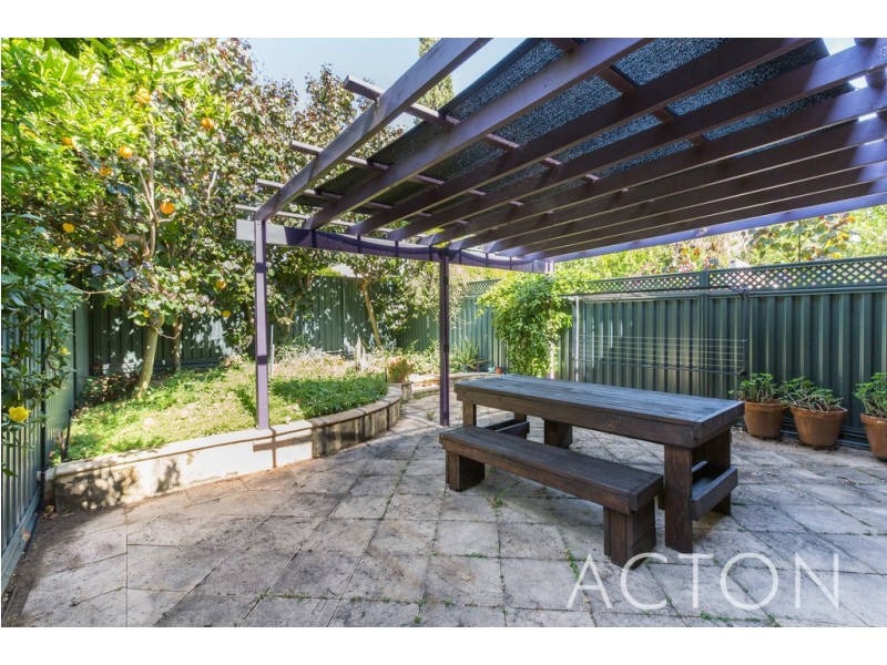 10/5 Elliott Road, Claremont WA 6010