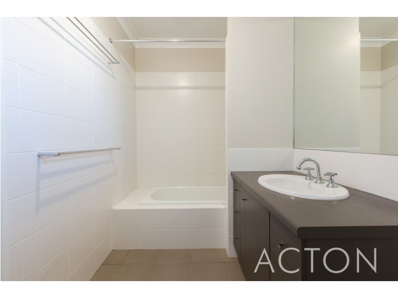 10/5 Elliott Road, Claremont WA 6010