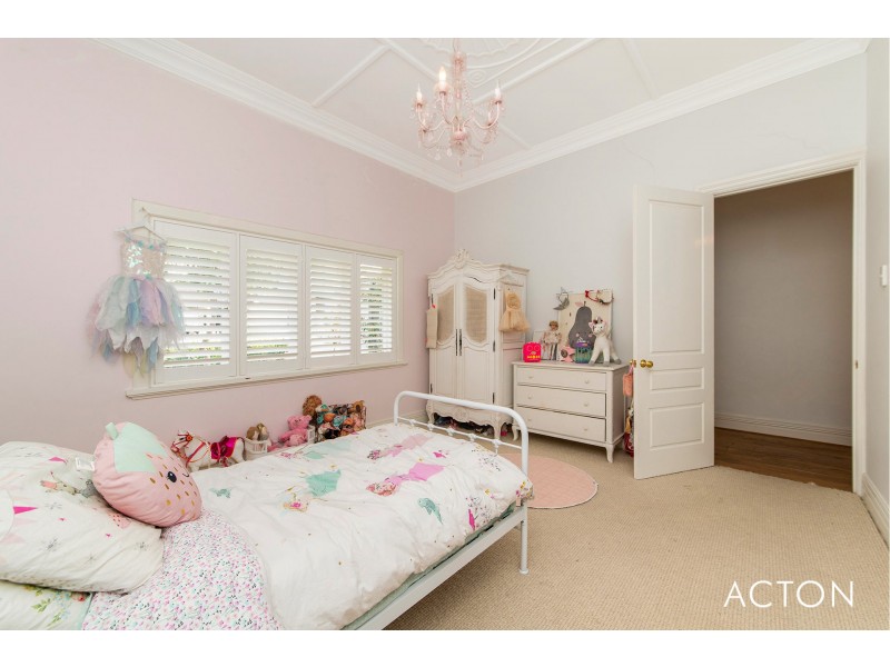 18 Smith Street, Claremont WA 6010