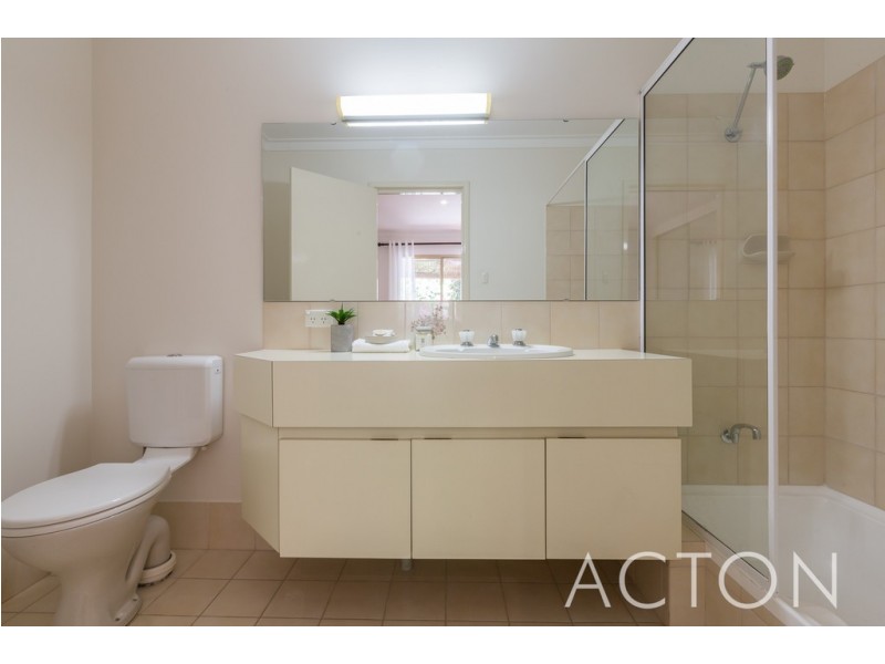 1/1A Osborne Parade, Claremont WA 6010