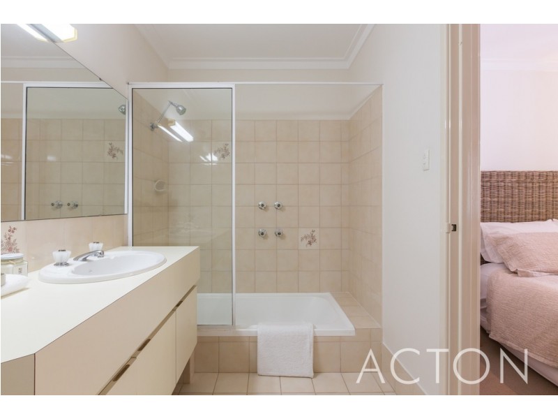 1/1A Osborne Parade, Claremont WA 6010